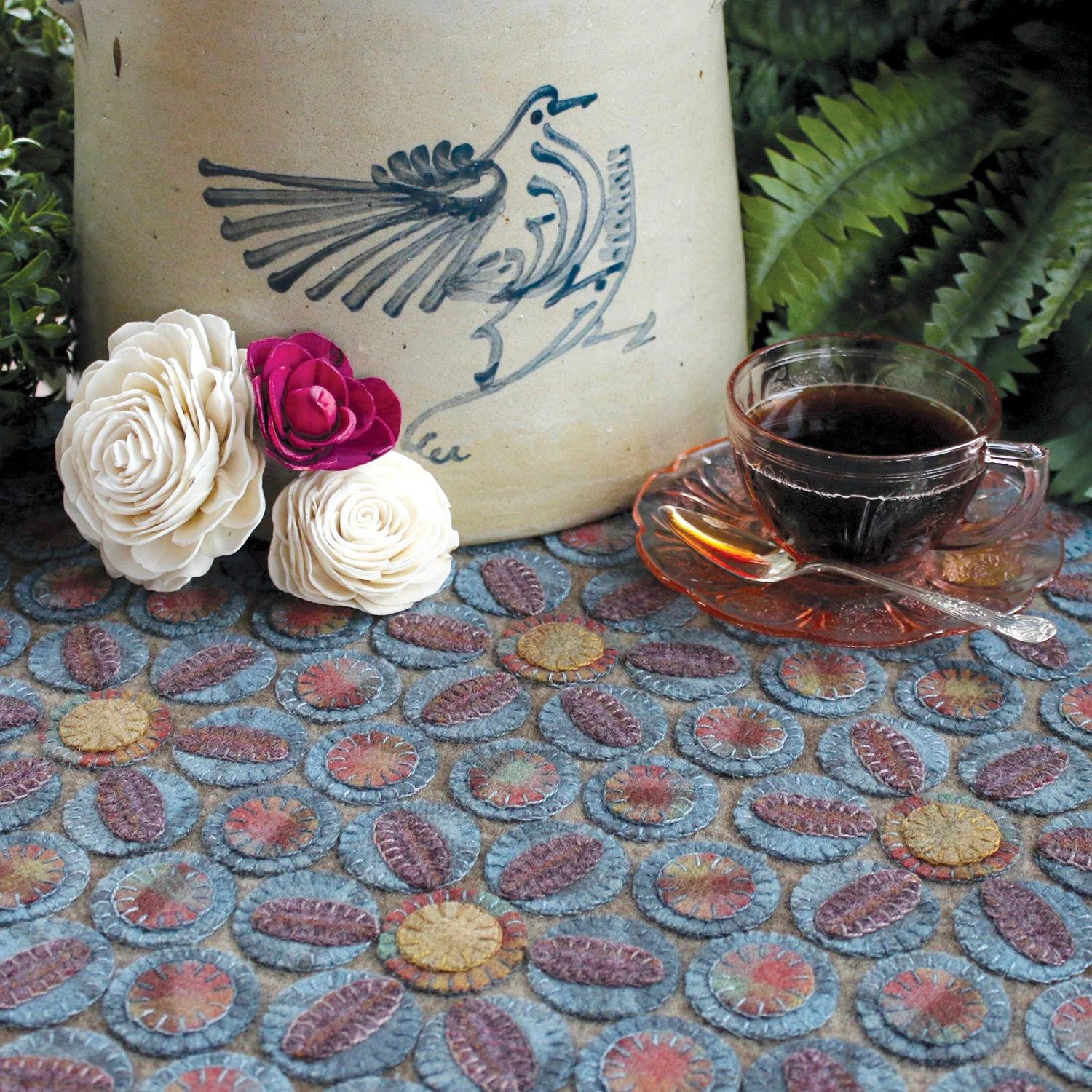 Wool Applique Heirlooms 12 Wool Applique Heirlooms - Image 10