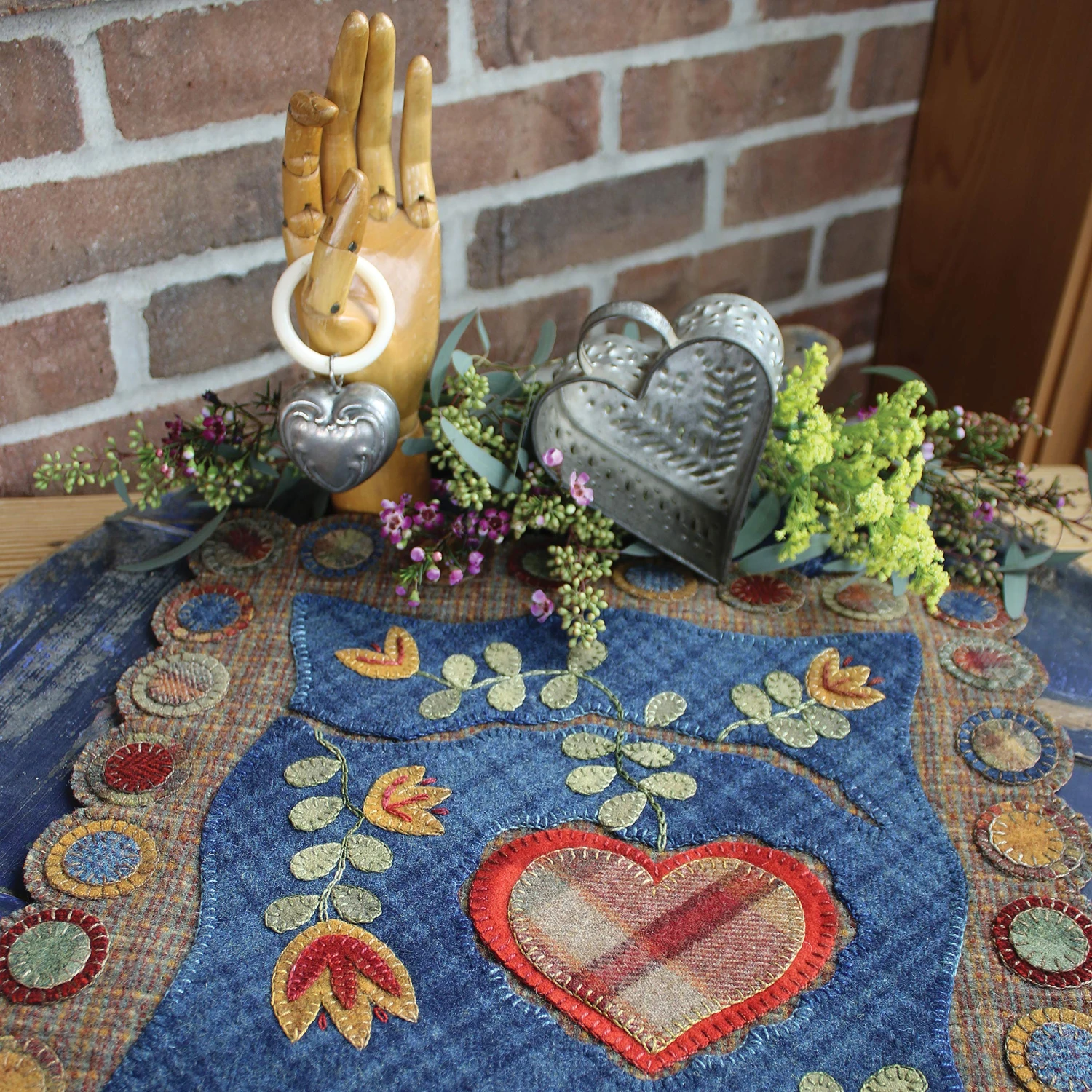 Wool Applique Heirlooms 6 Wool Applique Heirlooms - Image 4