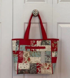 Charming 8 Pocket Tote Bag Pattern -Qbpn IMG 6705 1
