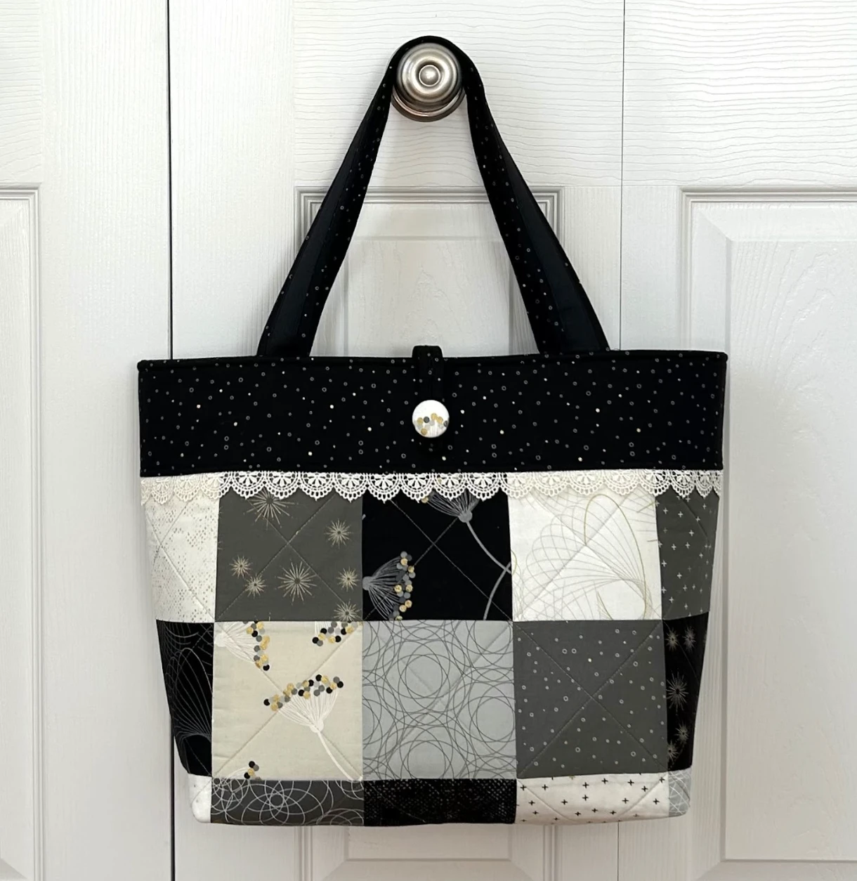 Charming Button Tote Downloadable Pattern 6 Charming Button Tote Downloadable Pattern - Image 4
