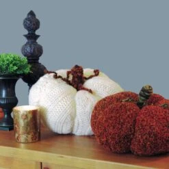 Autumn Chill: A Soft Pumpkin Pattern